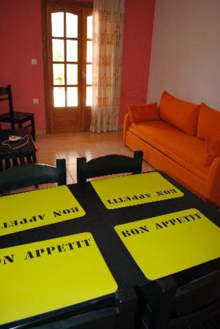 A seating area at Hotel Zefi