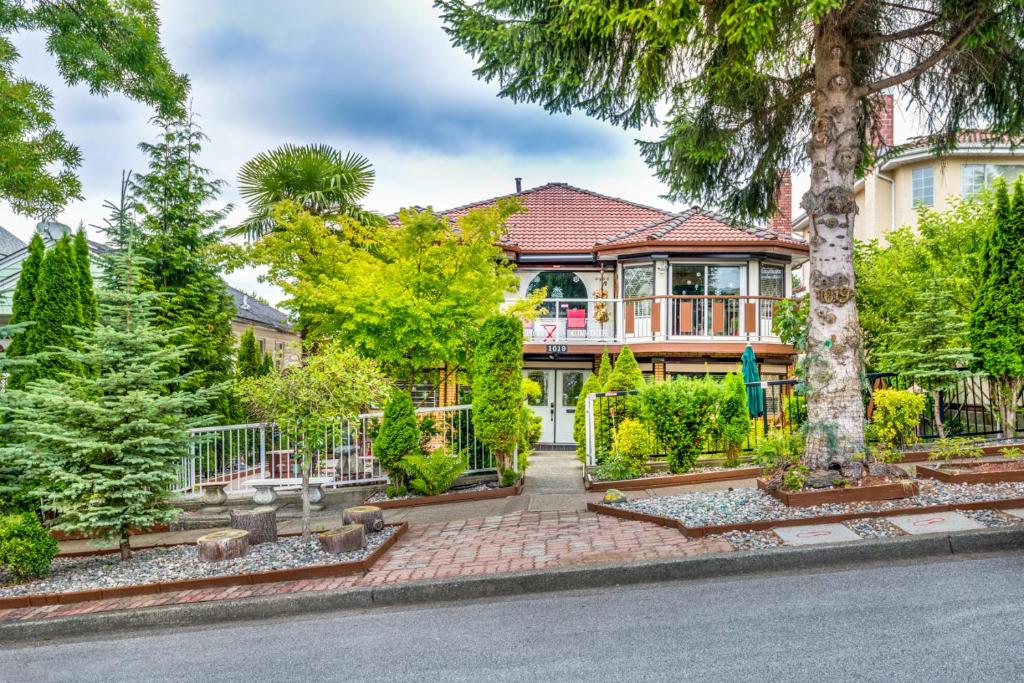 Vancouver B&B, Guest Houses and Inns | cozycozy