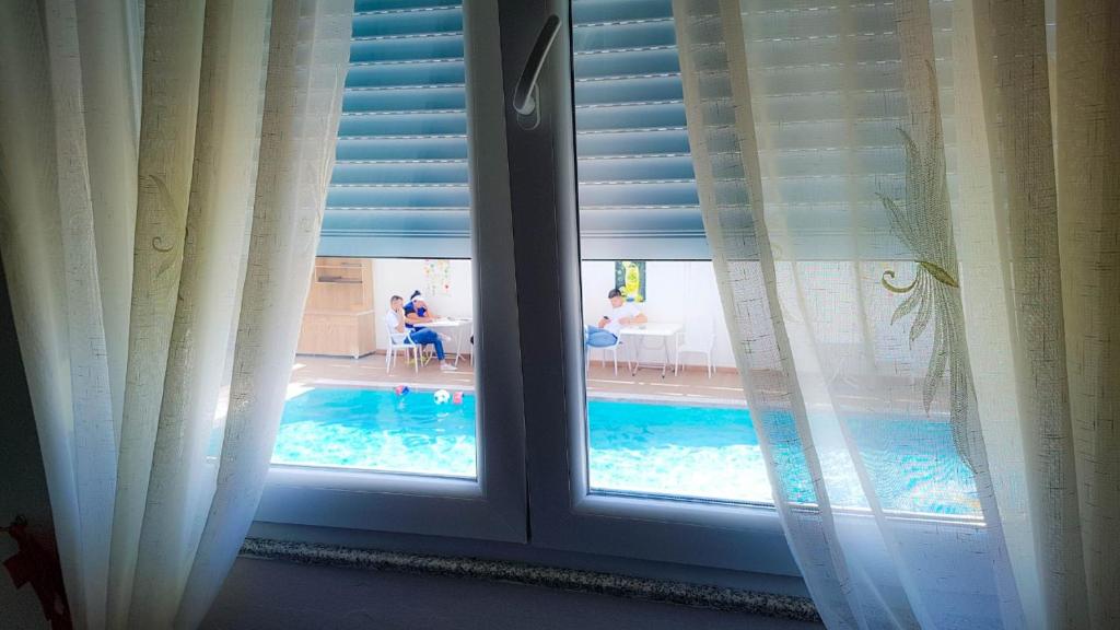 Bazén v ubytování Brian Hotel nebo v jeho okolí
