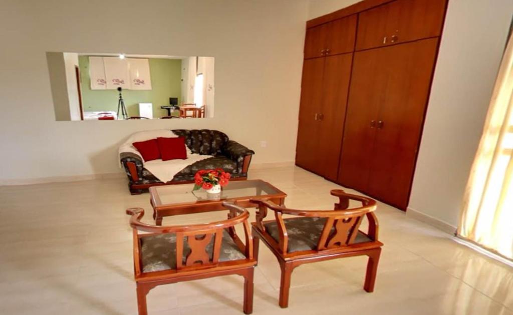  Bettos Hotel