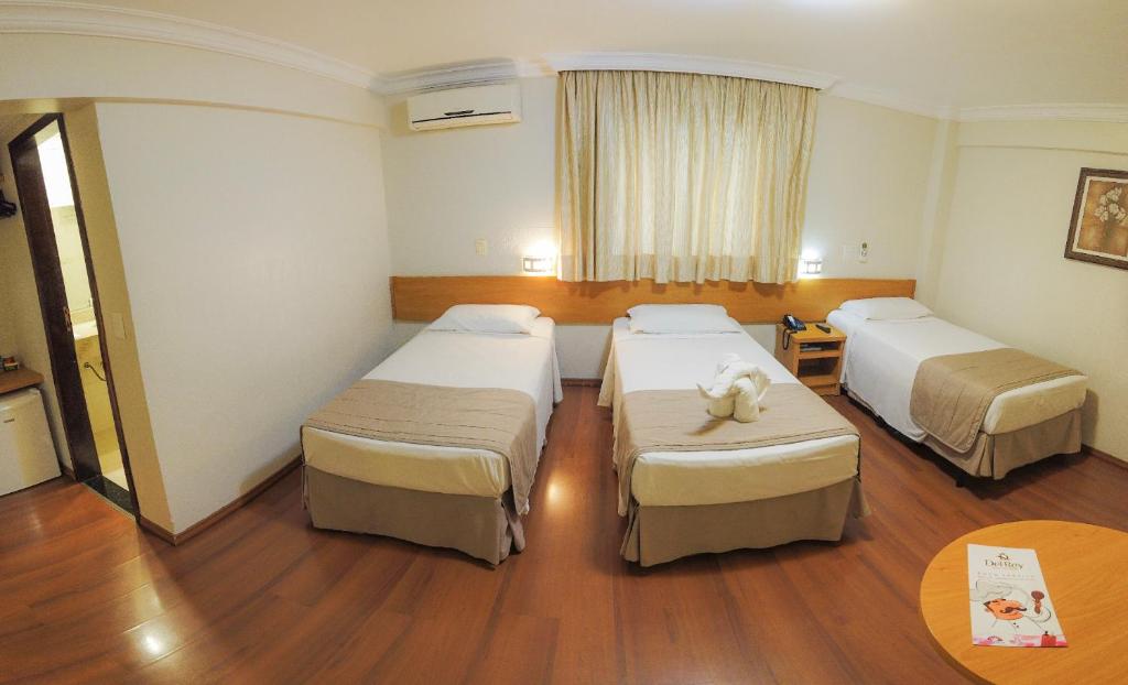  Del Rey Quality Hotel