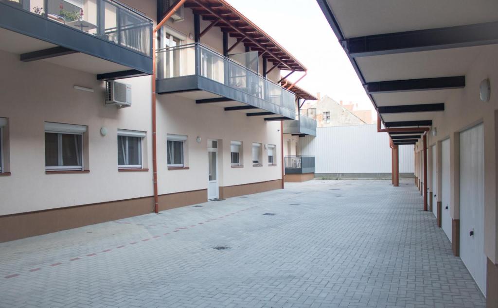 Budova, v ktorej sa apartmán nachádza