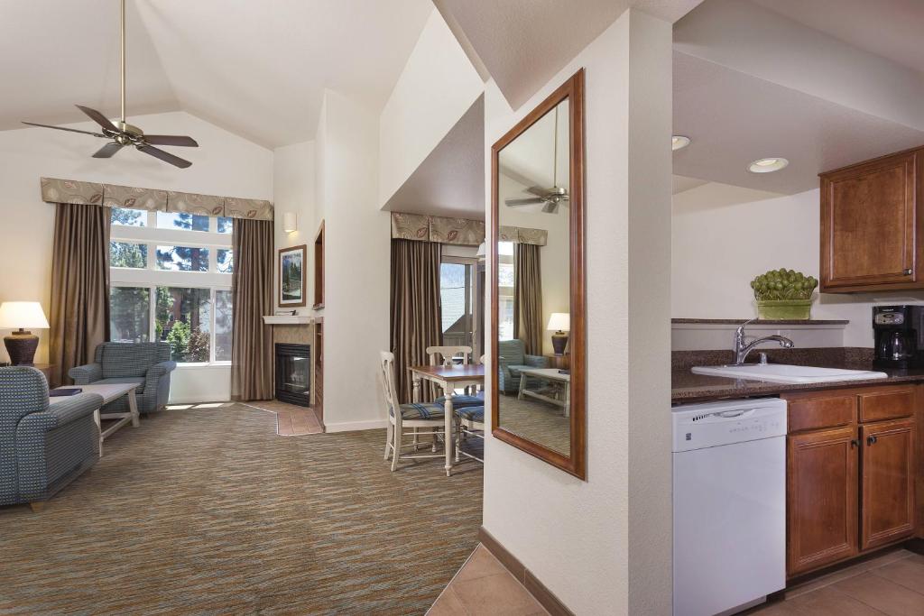 Kuchyň nebo kuchyňský kout v ubytování WorldMark South Shore