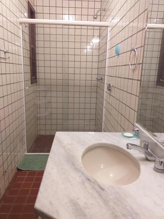  Casa charmosa e aconchegante em condomínio