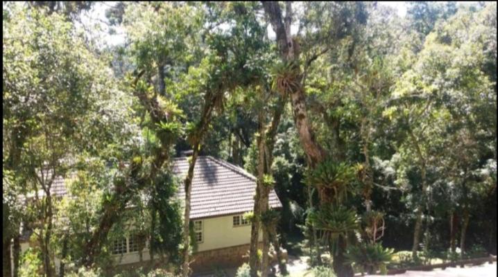  Casa charmosa e aconchegante em condomínio