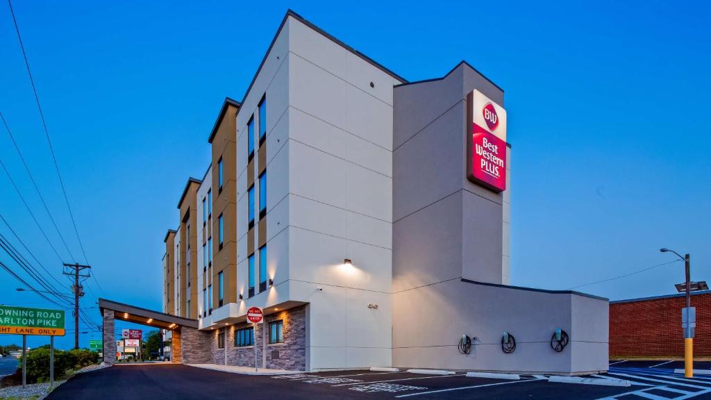 a rendering of the front of a hotel at Best Western Plus Philadelphia-Pennsauken Hotel in Cherry Hill