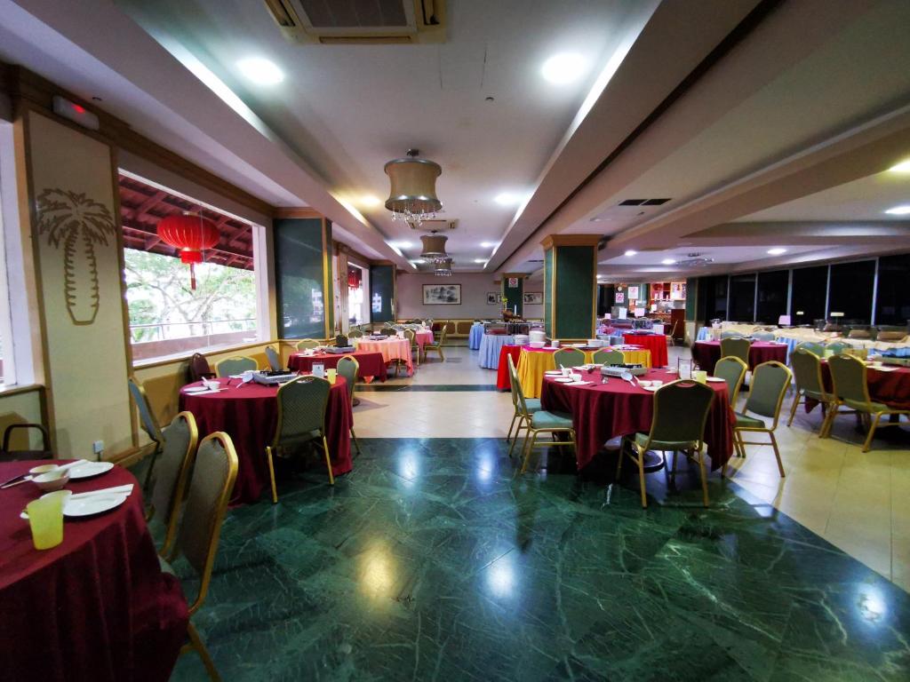 Restaurant o un lloc per menjar a Hotel Sandakan