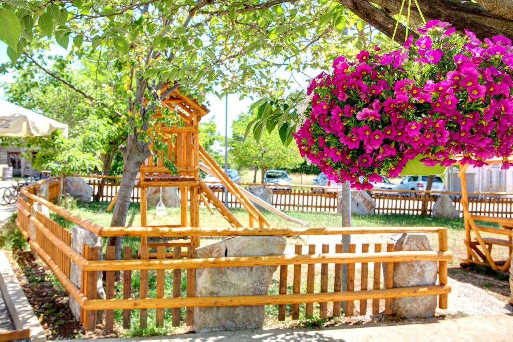 Zahrada ubytování Motel MontaNaro