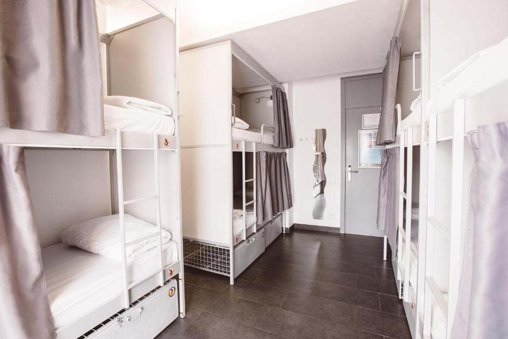 St Christopher's Inn Barcelona - Bed In 12-Bed Dormitory Room
