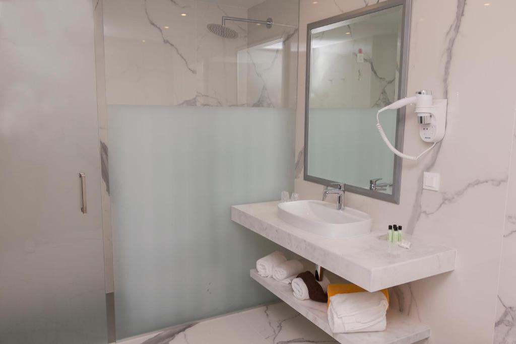 Ocean Gardens - Resim 17