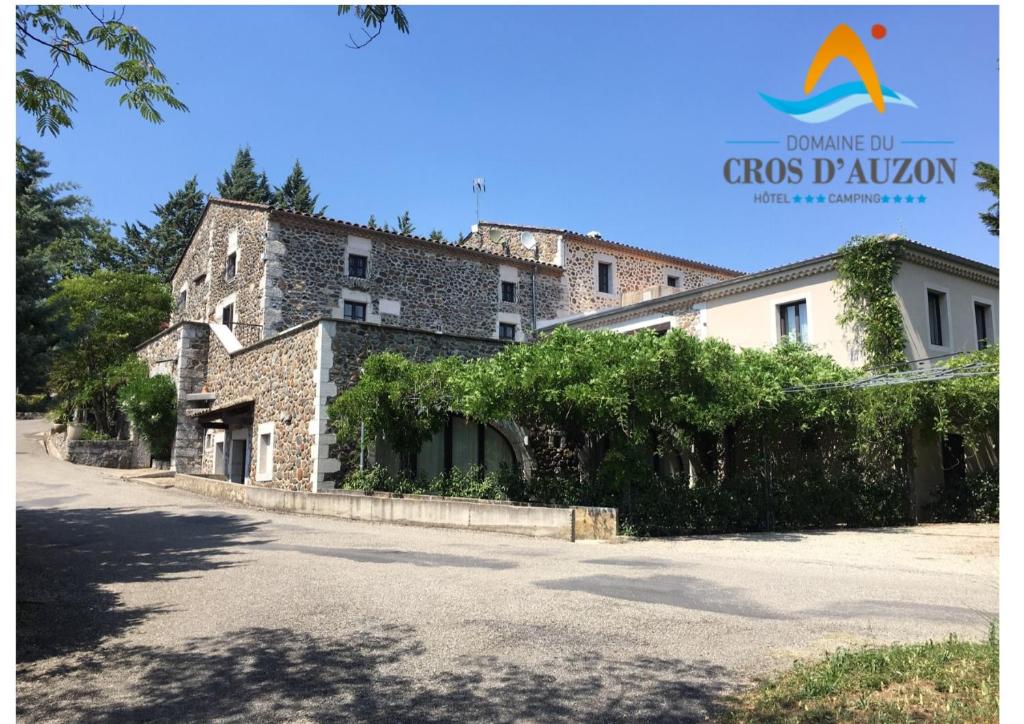 Fotografie z fotogalerie ubytování Hôtel du cros d'Auzon v destinaci Saint-Maurice-dʼArdèche