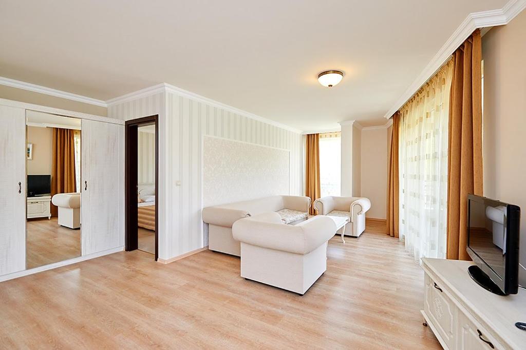 Penelopa Palace Apart Hotel & SPA - Apartamento Con Vista Al Jardín