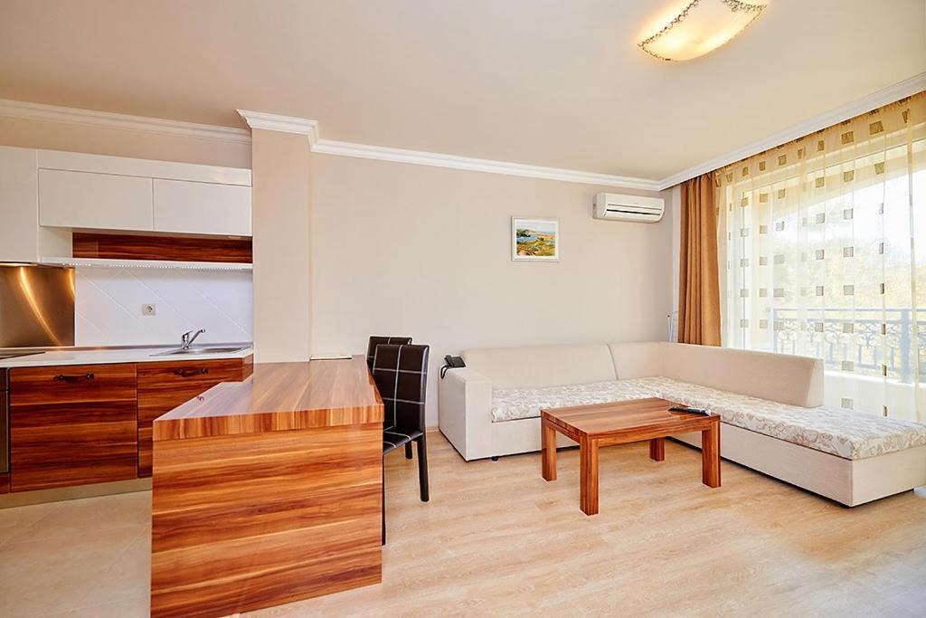 Penelopa Palace Apart Hotel & SPA - Deluxe Studio Con Vista De Jardín