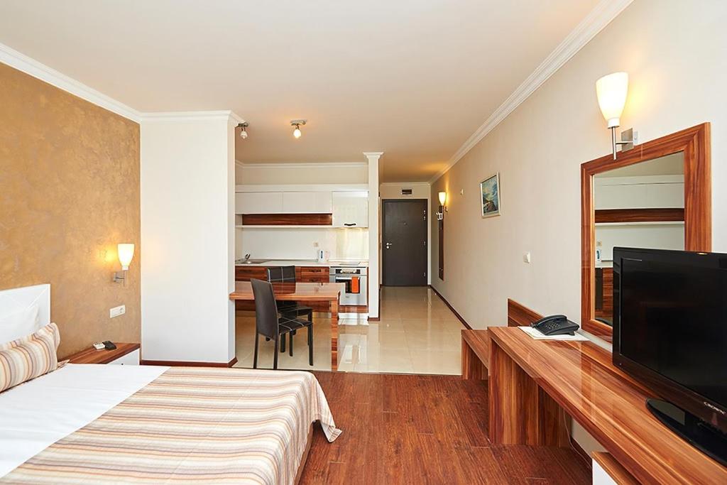 Penelopa Palace Apart Hotel & SPA - Estudio Estándar Con Vista De Jardín