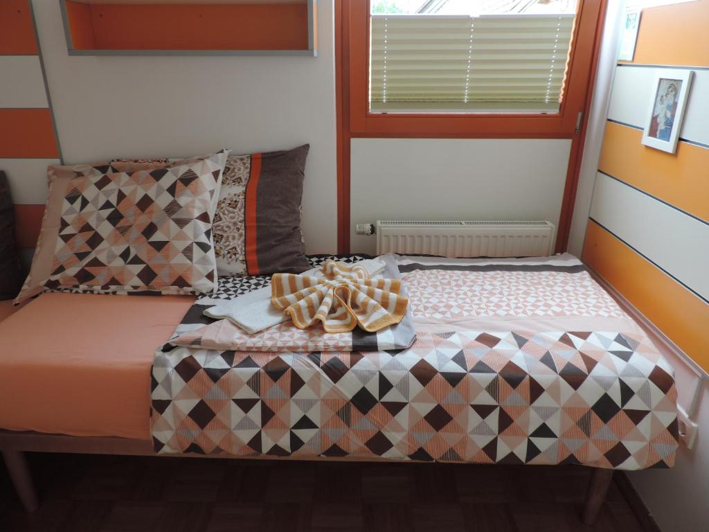 Uma cama ou camas num quarto em Marijin dom - Retreat House
