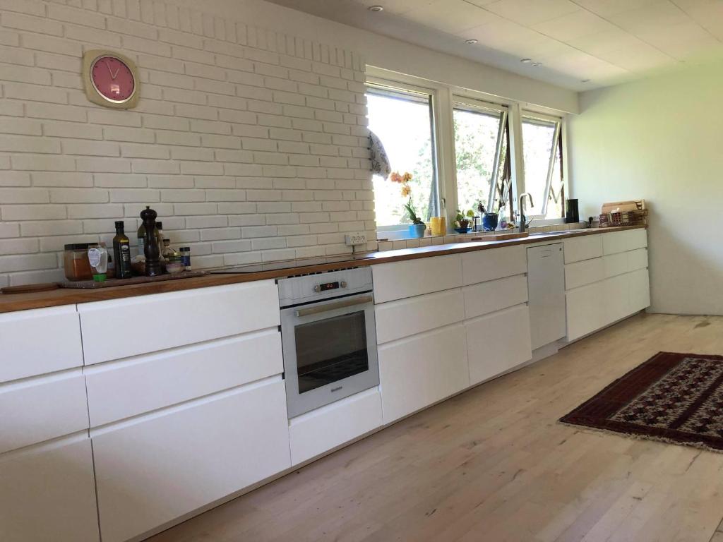 Kuchyň nebo kuchyňský kout v ubytování Villa 4 rooms