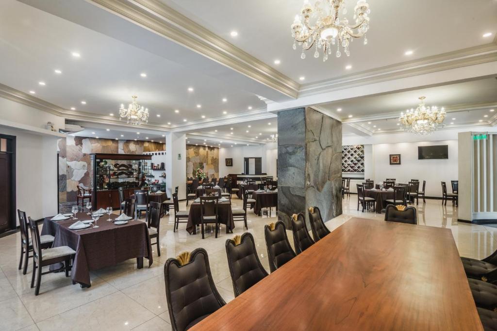 Restaurace v ubytování Nobility Grand Hotel