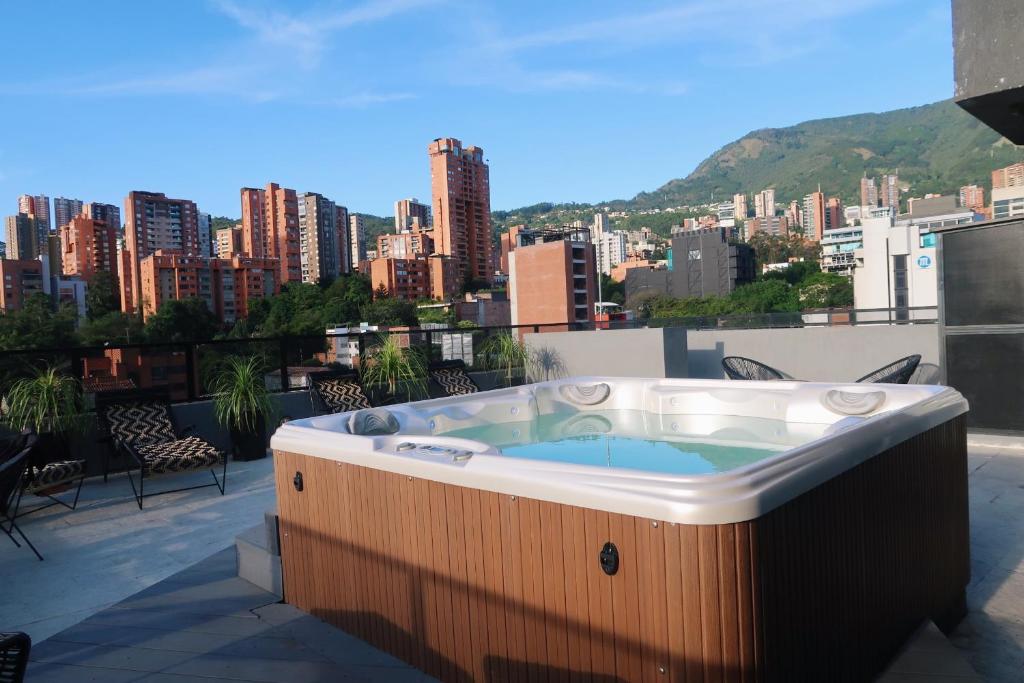 Nespecifikovaný výhled na hory nebo výhled na hory při pohledu z hotelu
