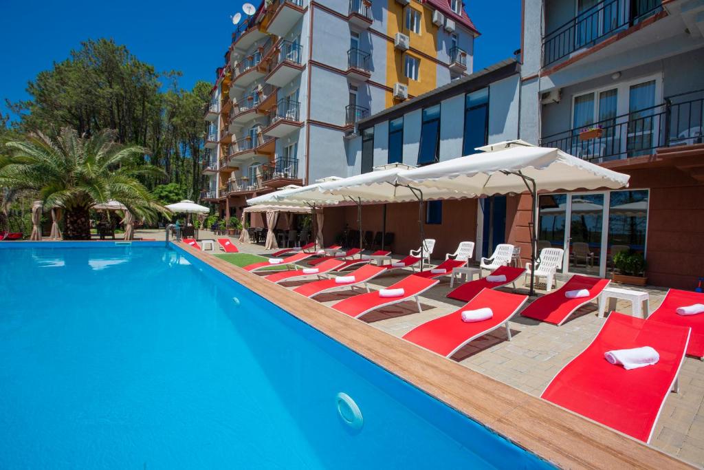 Bazén v ubytování Iveria Elli Hotel nebo v jeho okolí
