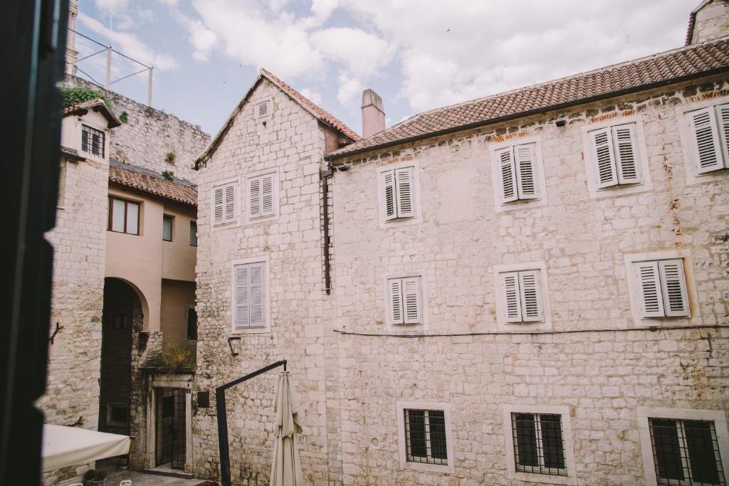 5 minutes walk ART - Deluxe Apartment
