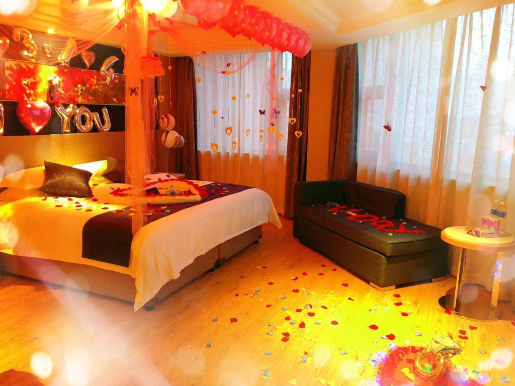 Lanmei Boutique Hotel West Station Branch Lanzhou (Lanzhou City Center Branch) - 大型双人房