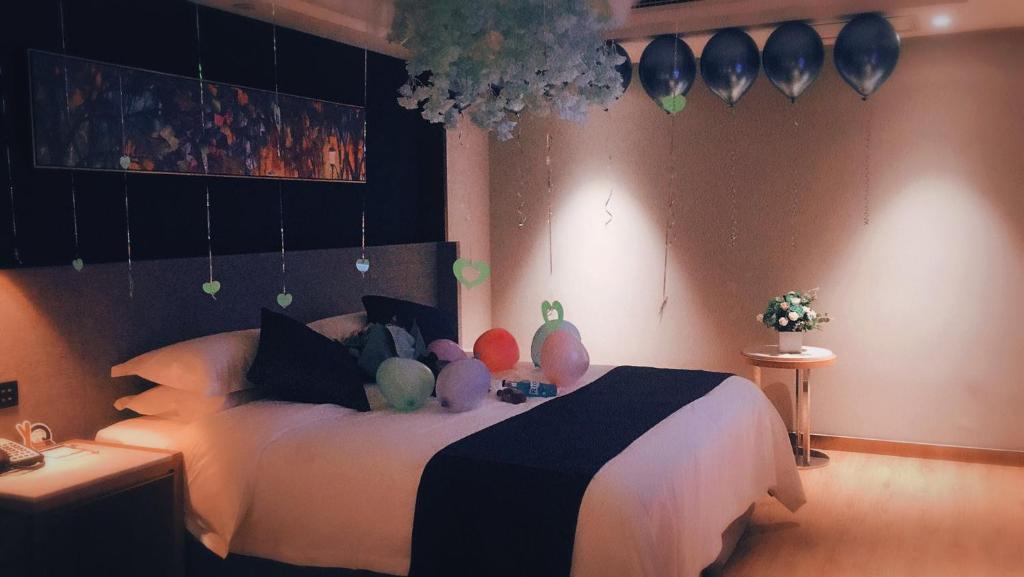 Lanmei Boutique Hotel West Station Branch Lanzhou (Lanzhou City Center Branch) - 豪华双人房