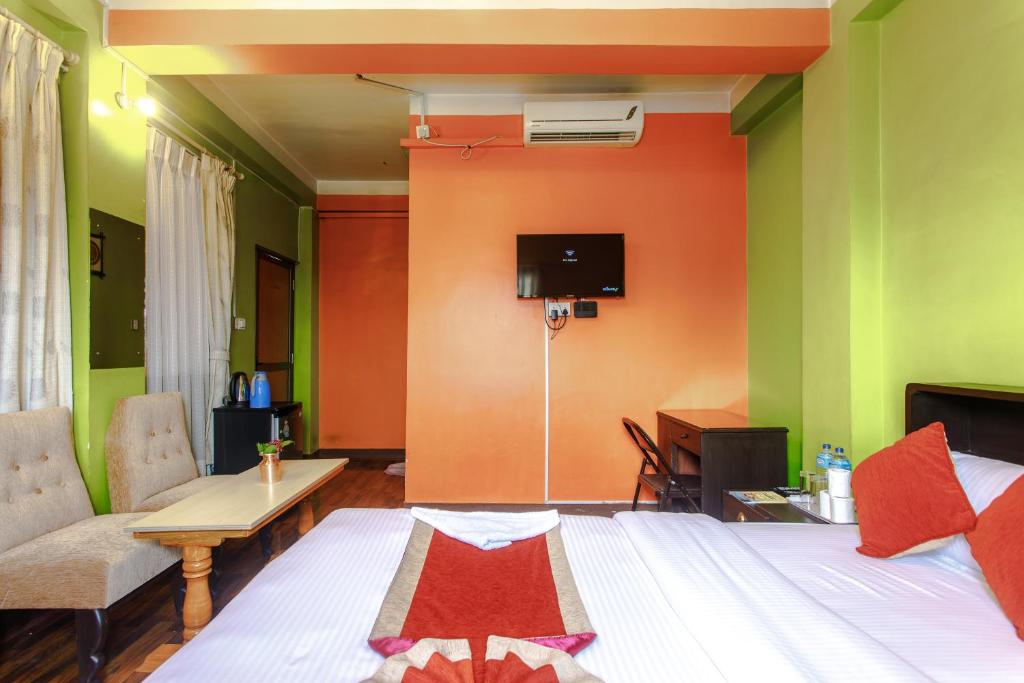 TV a/nebo společenská místnost v ubytování Hotel Nepalaya