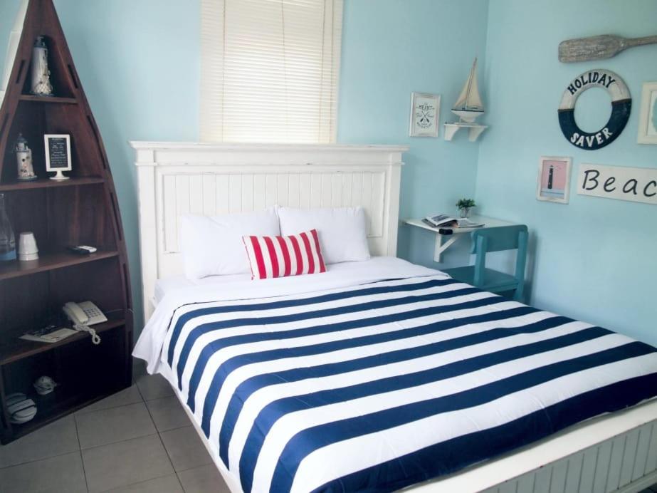 Cottonwood Bed & Breakfast House Bandung - 