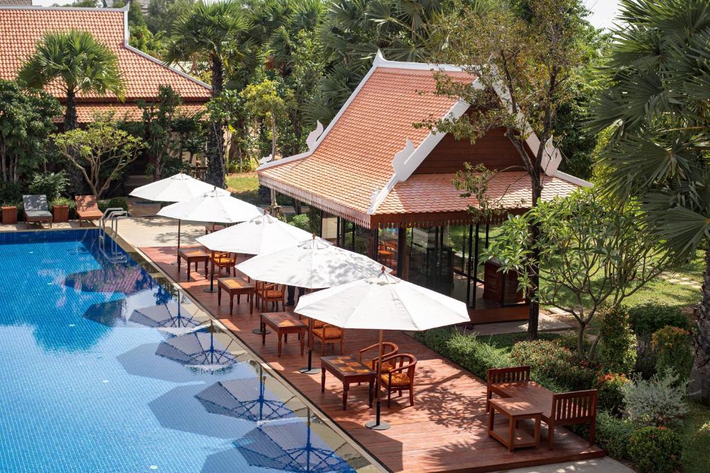 Bazén v ubytování Angkor Privilege Resort & Spa nebo v jeho okolí