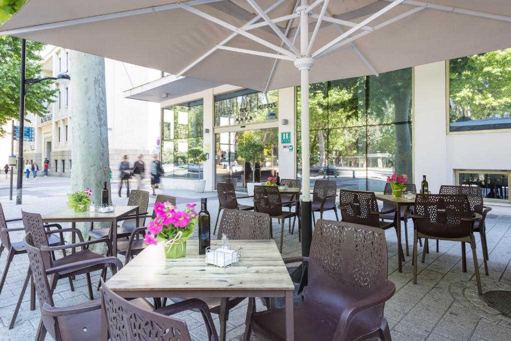 Restaurace v ubytování Sercotel Los Llanos