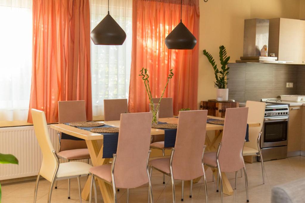 Kuchyňa alebo kuchynka v ubytovaní Iro's House