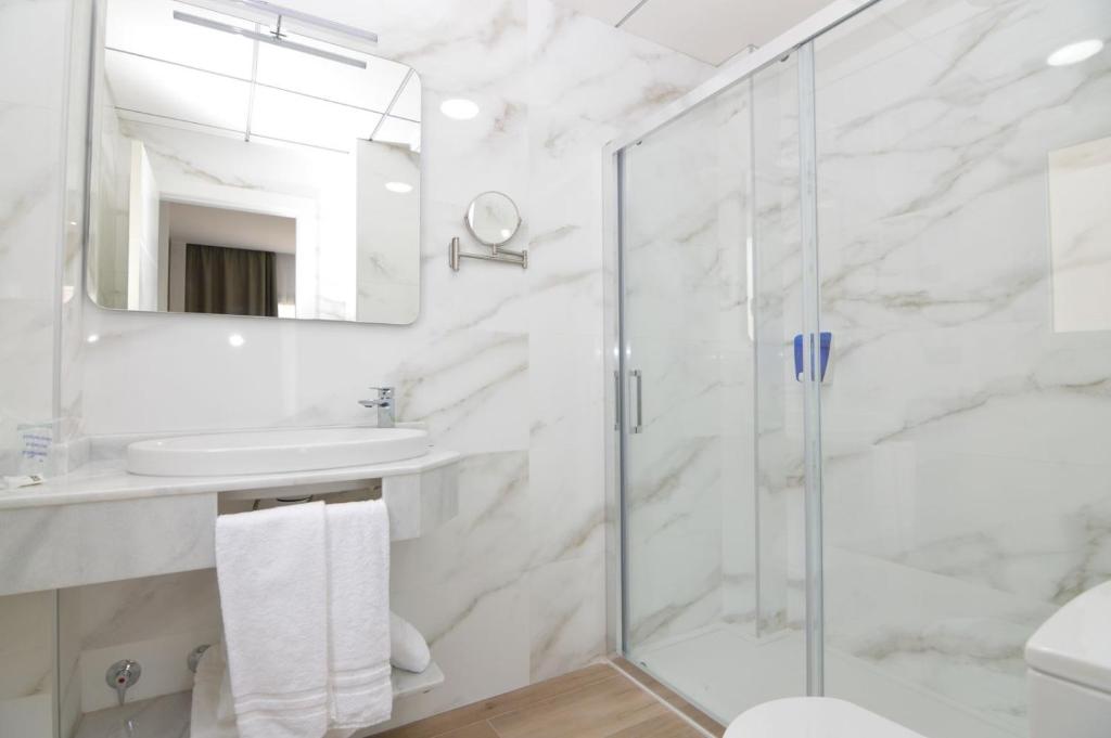 Hotel Castillo Benidorm - Resim 8