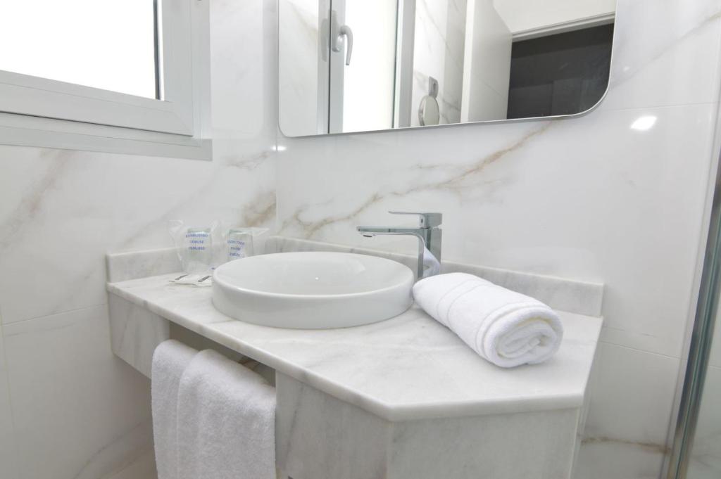 Hotel Castillo Benidorm - Resim 27