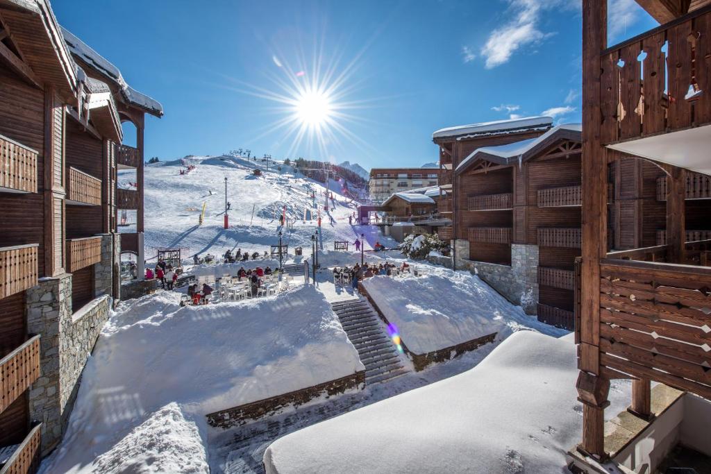 Gallery image of Fahrenheit Seven Courchevel in Courchevel