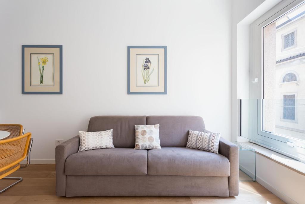 Część wypoczynkowa w obiekcie Meravigli 16 - Apt B - Duomo City Center Elegant Apartment