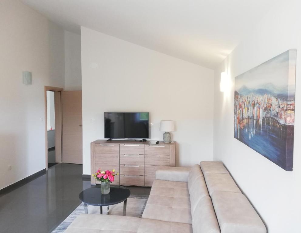 Posedenie v ubytovaní Apartment Zvone, Sukošan-brand new apartments