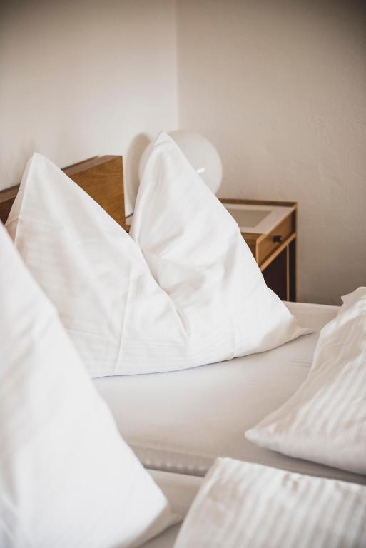 Postel nebo postele na pokoji v ubytování Hohler Appartement Gamlitz