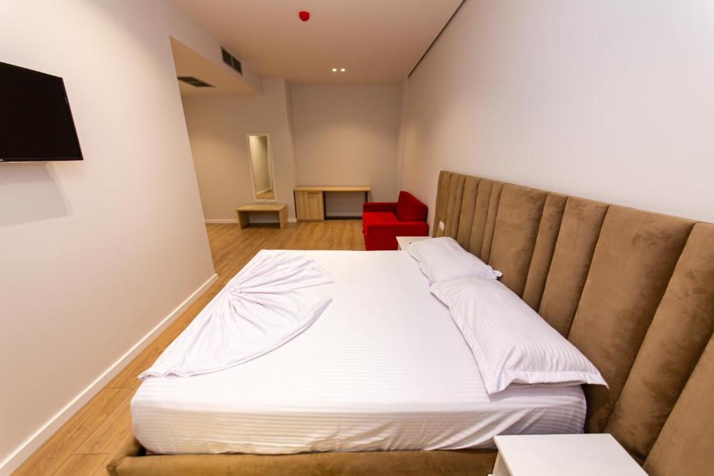 Hotel Alion - Image 8