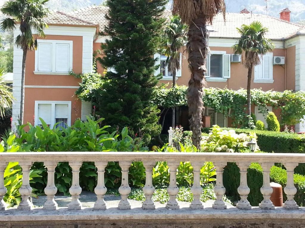 Zahrada ubytování Apartments Vojin