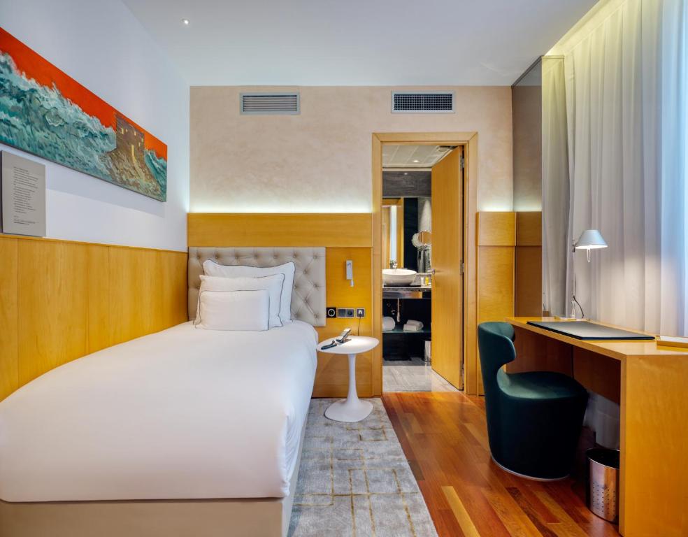 
Standard Single Room
