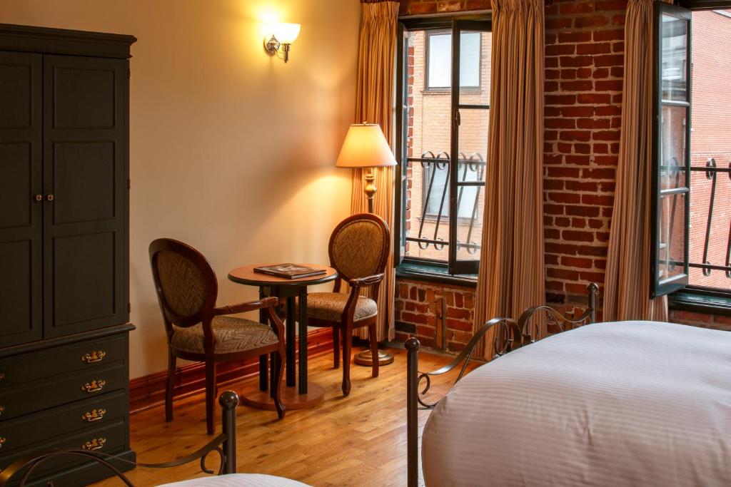 Auberge du Vieux Port by Gray Collection - Resim 28