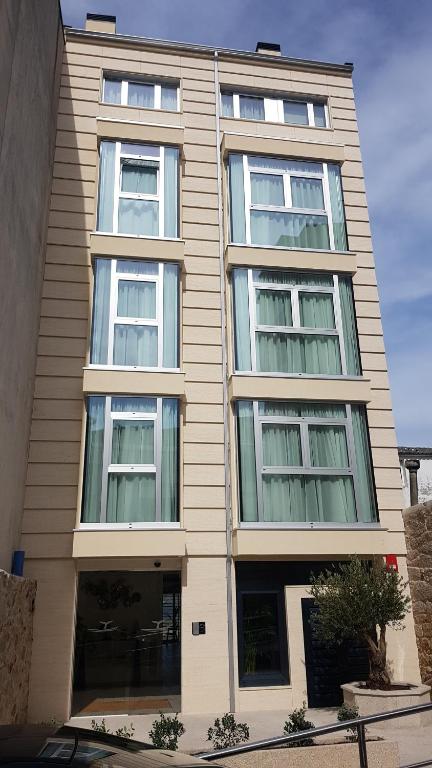The building in which a szállodákat is located