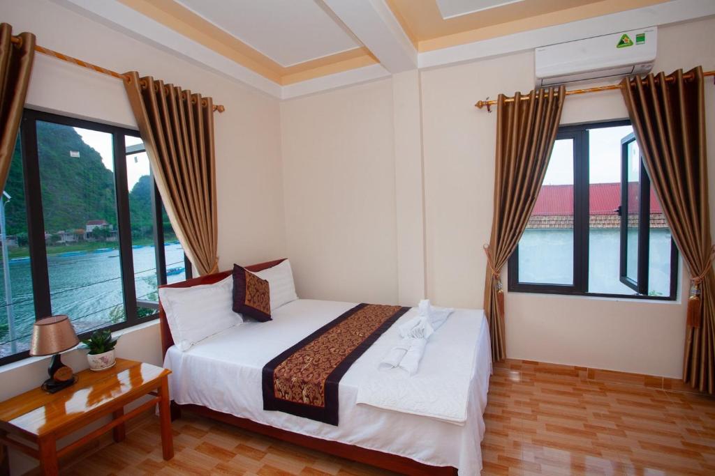 Applebee's Homestay - 7