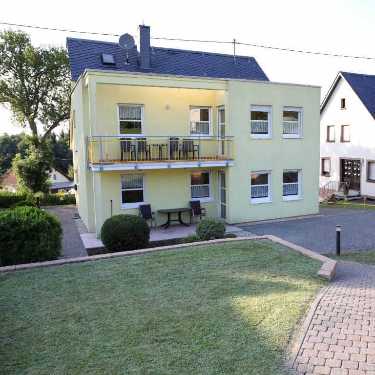 Haus Agnes FeWo 2 - Two-Bedroom Apartment