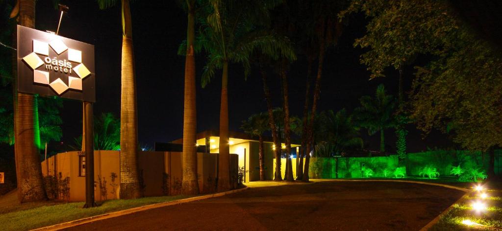  Oasis Motel