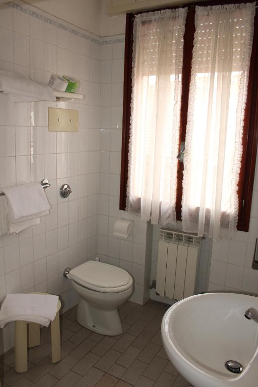 Koupelna v ubytování Hotel Caravel