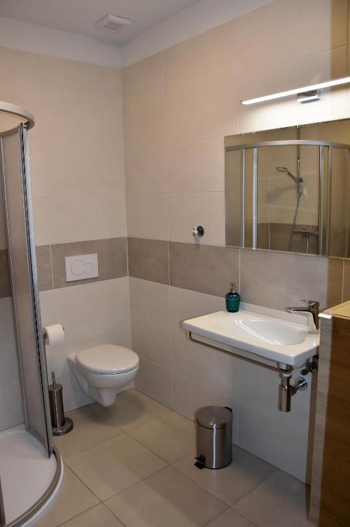 A bathroom at ELEMIR