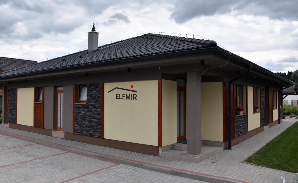 The building in which Az apartmant is located