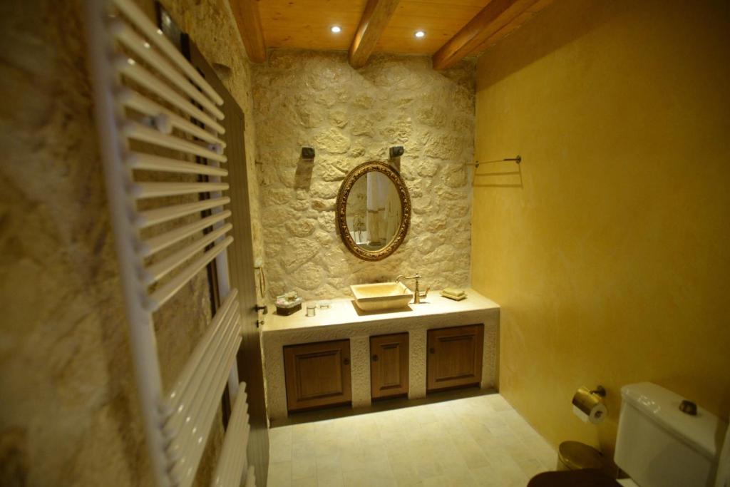Koupelna v ubytování Traditional Villa Fioretta