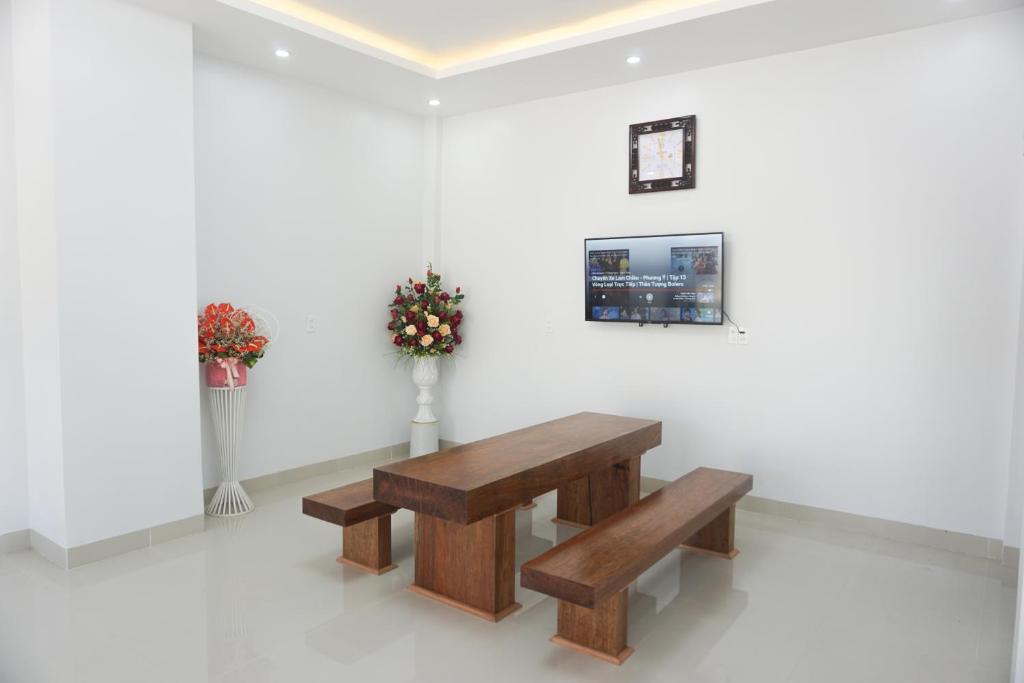 TV a/nebo společenská místnost v ubytování Gia Anh Guesthouse